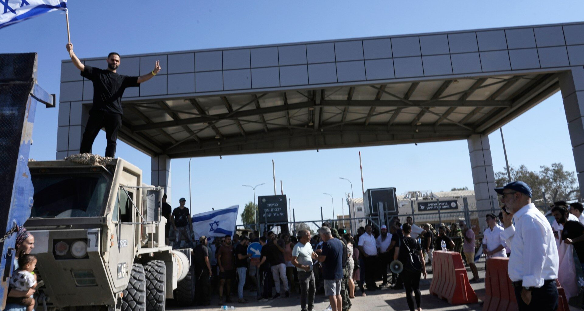 Israeli army says soldiers accused of abusing Palestinian to return to duty | Israel-Palestine conflict News