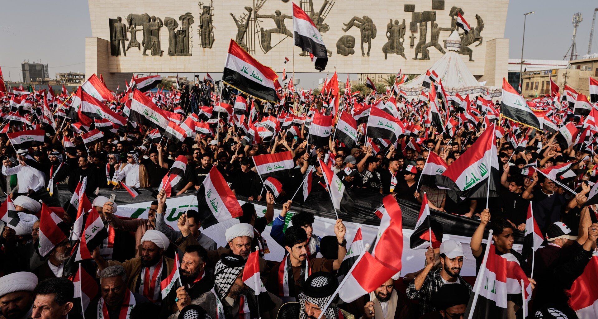Thousands rally in Iraq against ‘senseless’ US-Israel war on Iran | US-Israel war on Iran News