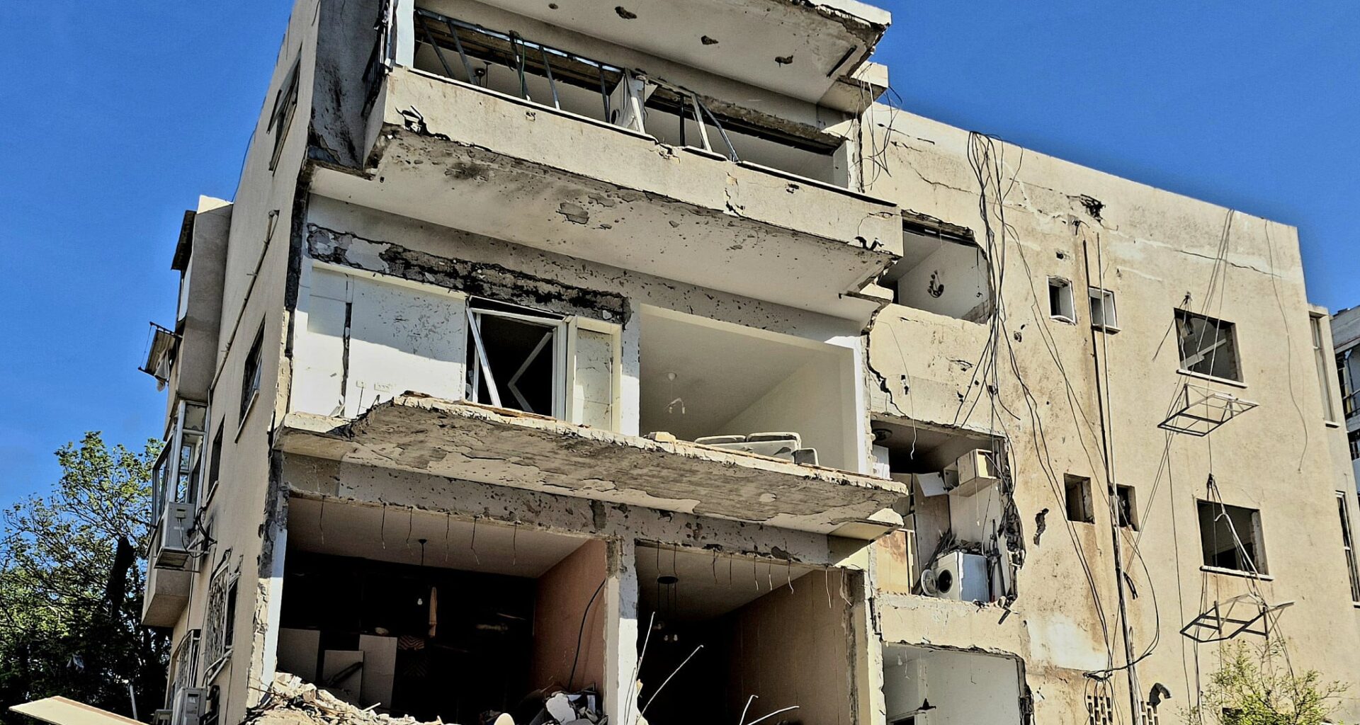 The Blogs: The Recent Problematic Podcast by Ezra Klein - A Case of Omission? | Paul James Kearns