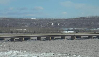 Flooding fears prompt evacuation alert for residents near Fort McMurray