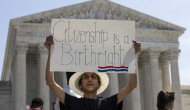 Demonstrators rally in support of birthright citizenship outside the Supreme Court (Mehmet Eser/Anadolu via Getty Images)
