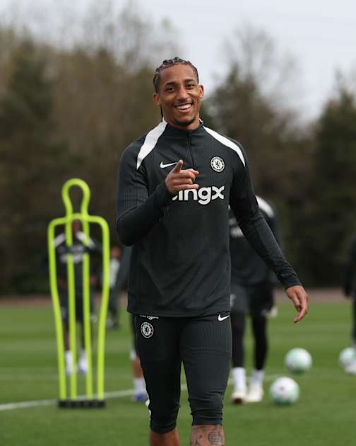 Training gallery: Ready to face Man City | News | Official Site