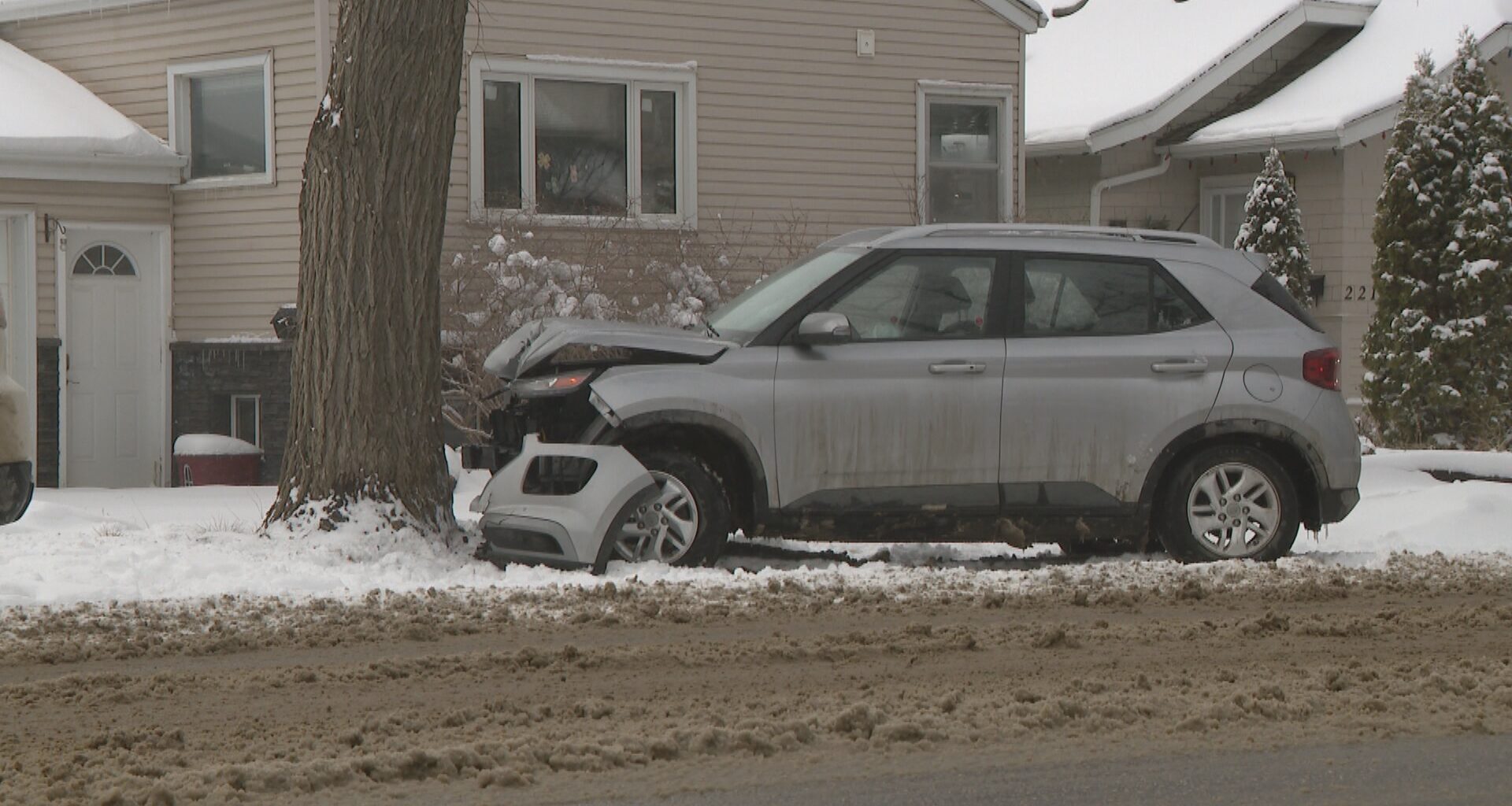 Snowfall at end of April causing rough roads and collisions