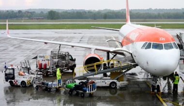 Canadians traveling to Europe, Asia may face flight disruptions as jet fuel supply dwindles