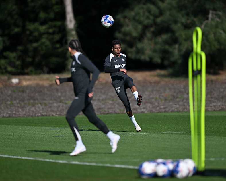 Training gallery: Blues reunited for Port Vale | News | Official Site