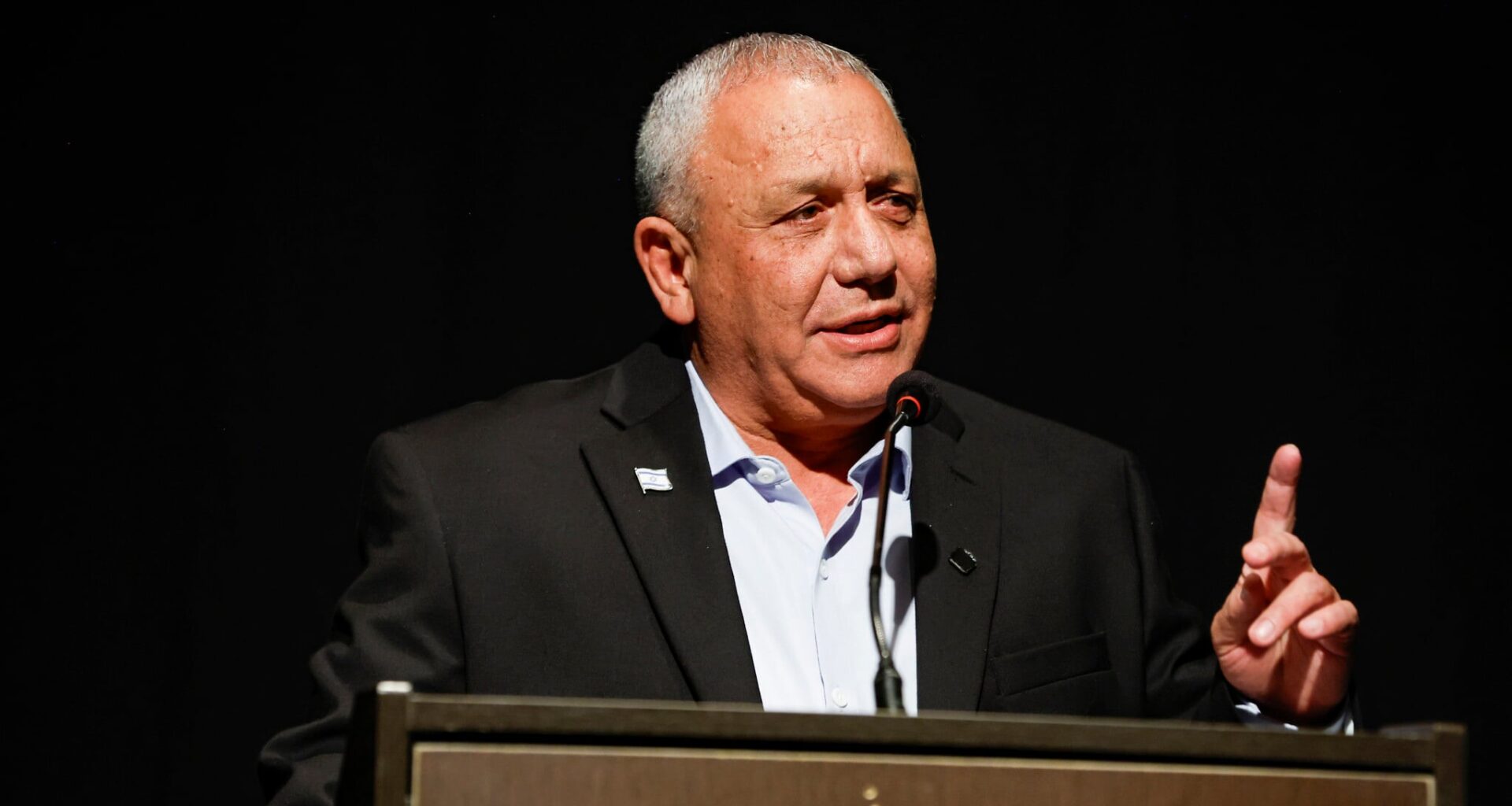 Eisenkot welcomes Bennett-Lapid union but says: To win, we need to bring in more votes
