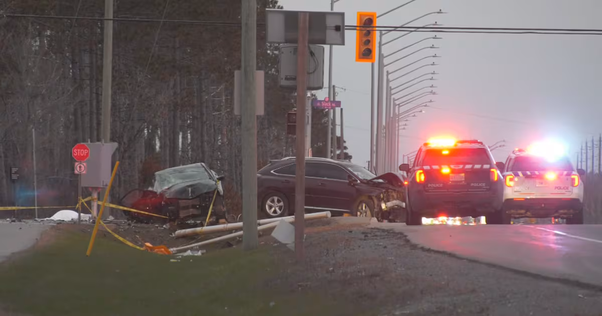 1 dead, 3 injured in two-vehicle crash in Ottawa’s south end - CTV News