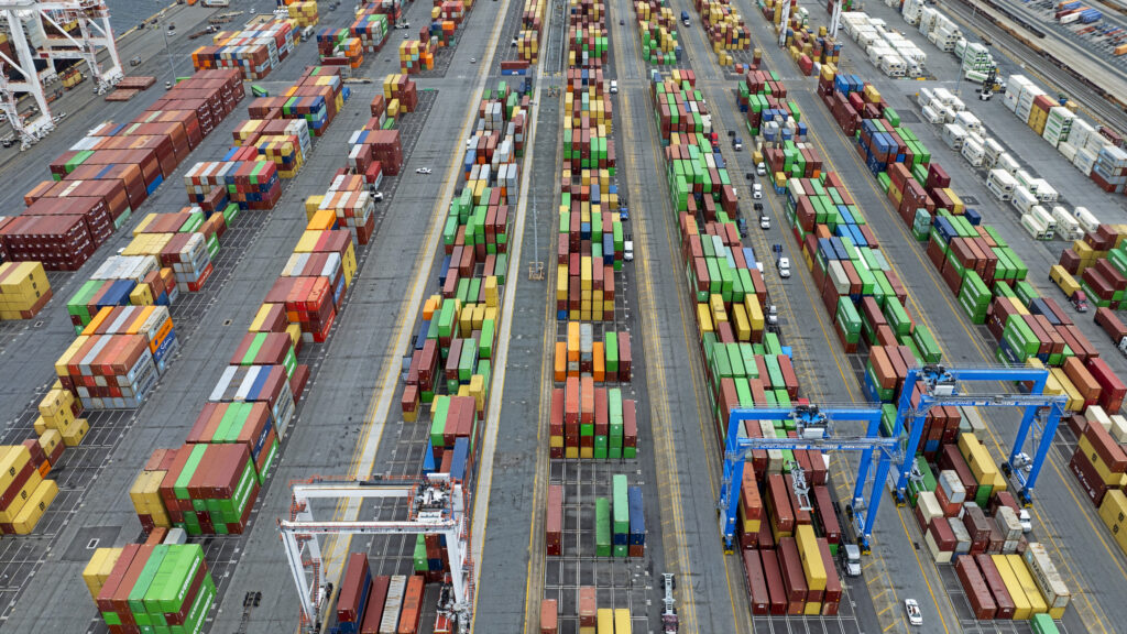 Trump administration readies tariffs for imported drugs