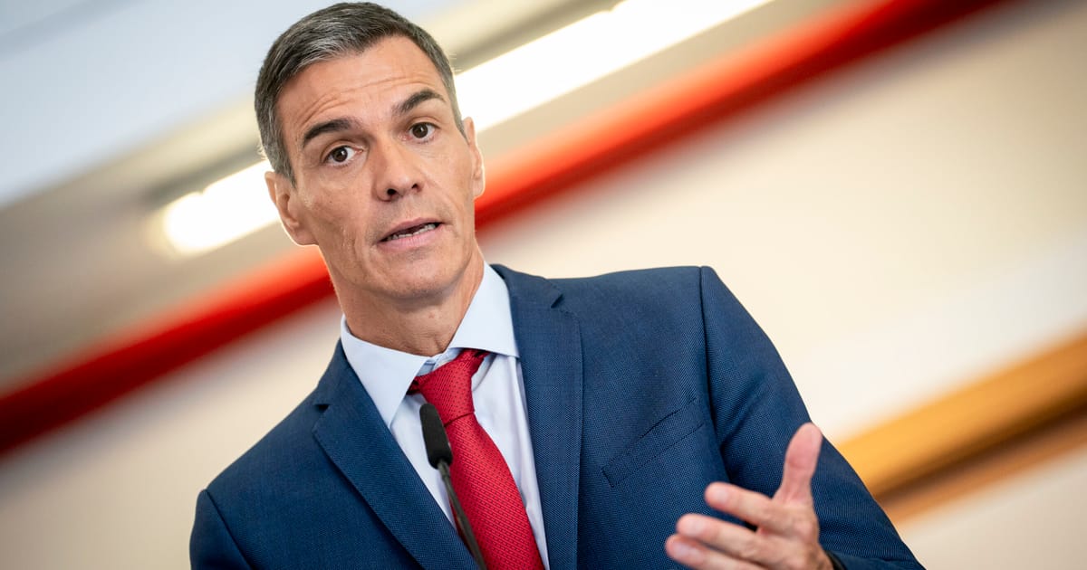 At anti-Trump rally, Sánchez promises to ‘twist the arm’ of the global right – POLITICO