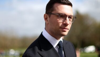 Gossip mag confirms Bardella’s romance with Maria Carolina de Bourbon des Deux-Siciles – POLITICO