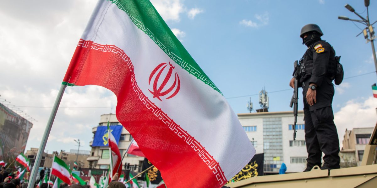 Iranians begin forming human chains around power plants ahead of Trump’s deadline