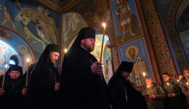 Putin announces 32-hour Easter ceasefire in Ukraine – POLITICO