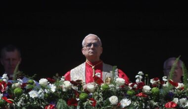 ‘Choose peace,’ Pope Leo implores world leaders in first Easter address – POLITICO
