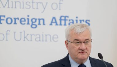 Kyiv asks Israel to seize ship allegedly smuggling grain from occupied Ukraine – POLITICO