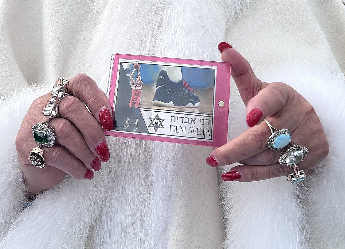 The Blogs: From One Message on a Sneaker, 300 Voices | Zev Ziegler