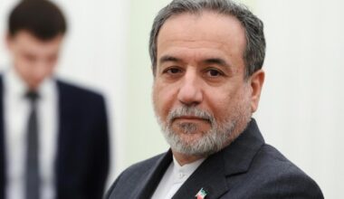 Iran offers to reopen Strait of Hormuz if US lifts its blockade and the war ends, officials say – Orlando Sentinel