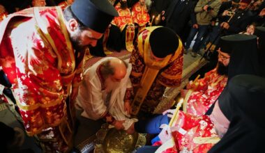 Israel lifts restrictions at holy sites in Jerusalem after fragile ceasefire announced