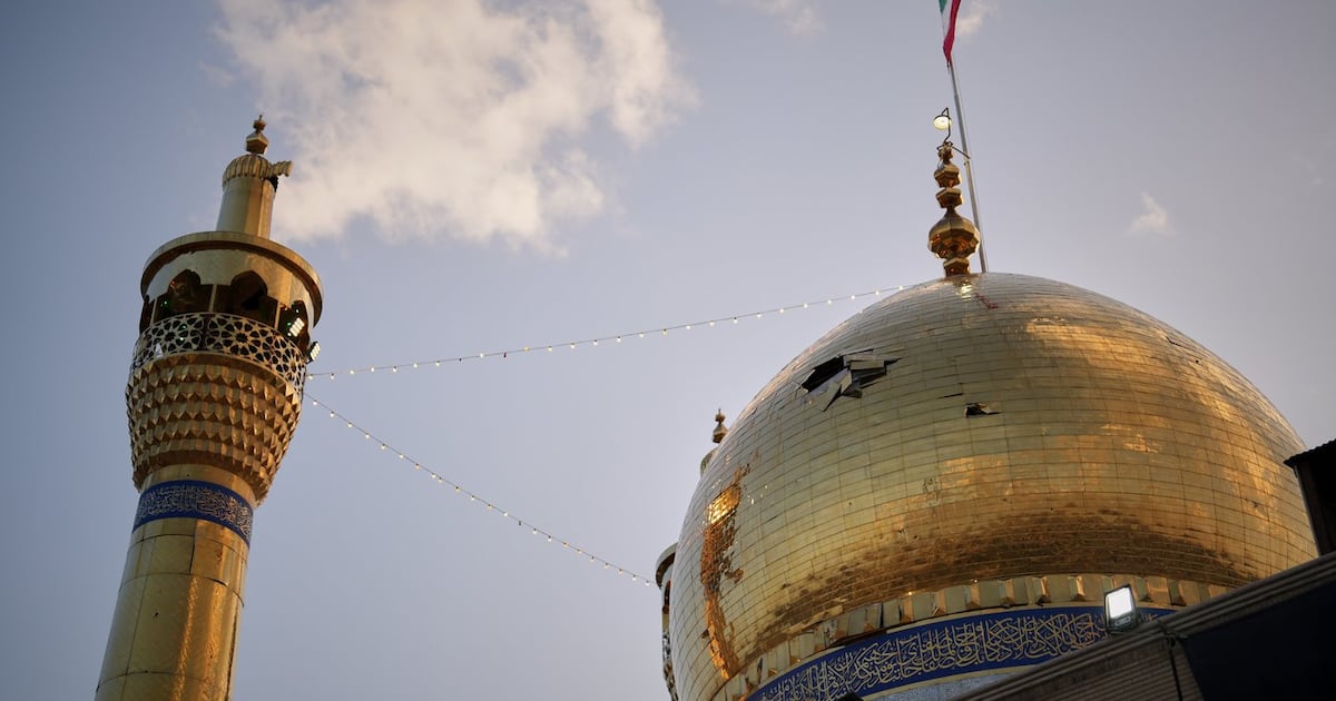 Trump issues fiery new threat against Iran as details of U.S. aviator’s rescue emerge - CTV News