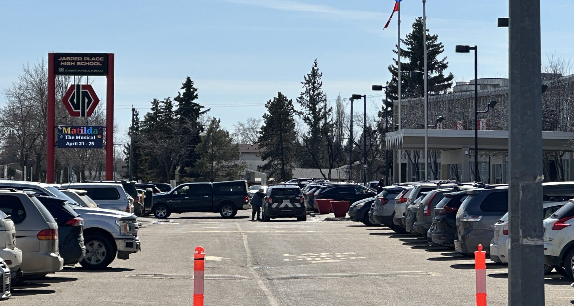 Edmonton’s Jasper Place High School placed under lockdown after student hospitalized; suspect in custody