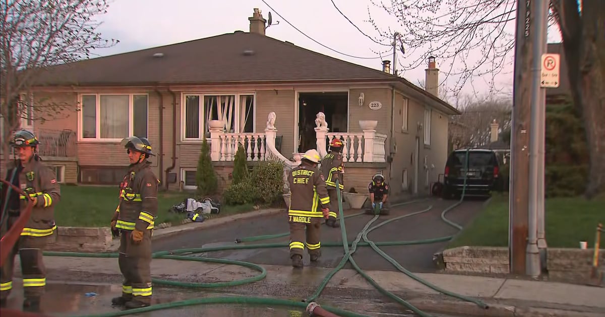 North York house fire leaves man in his 70s dead