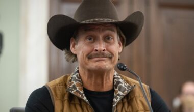 Helicopter Pilots' Suspensions Lifted Over Kid Rock Fly-By