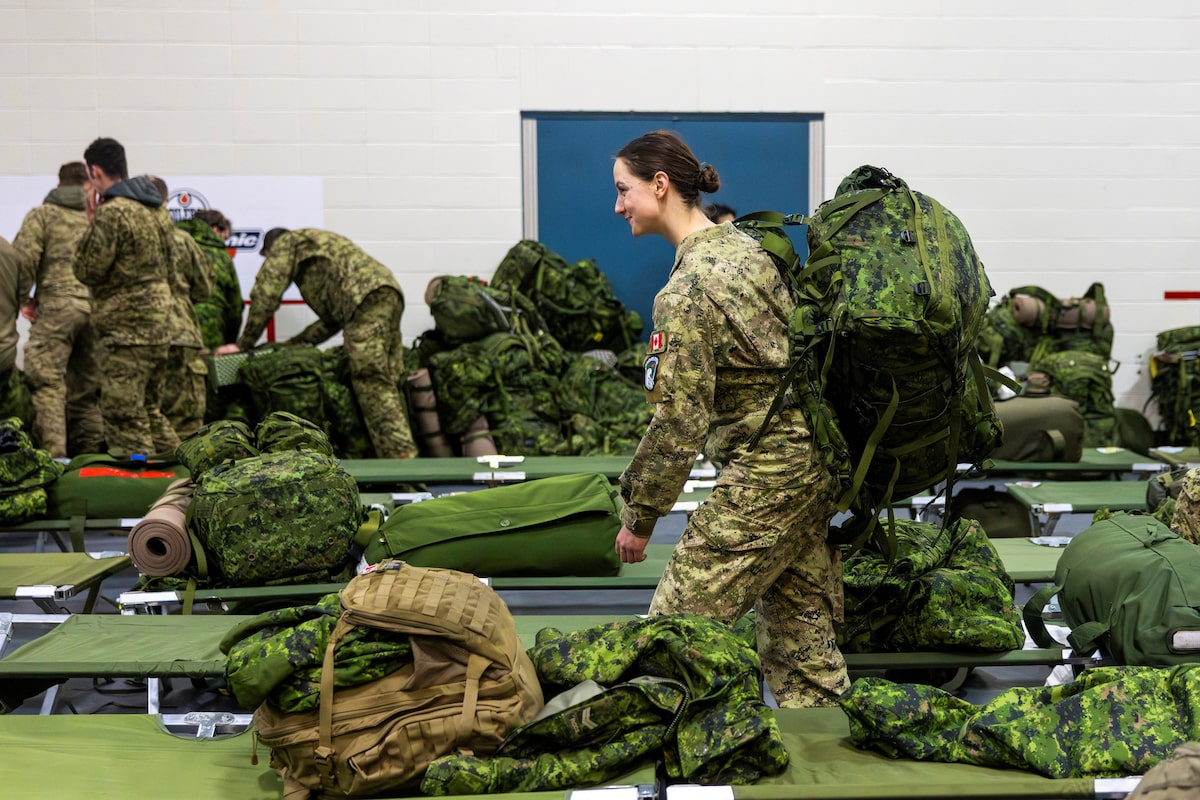 More Canadians willing to serve in Armed Forces during major conflict, poll suggests