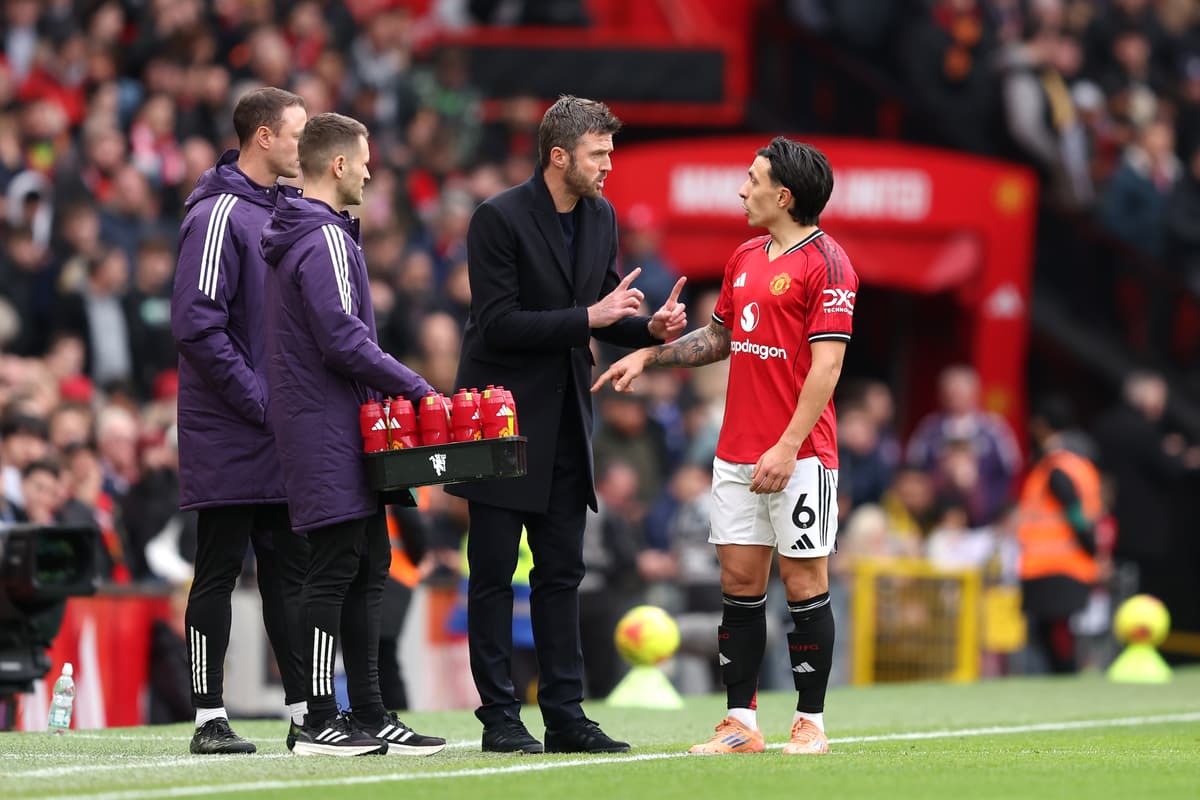 Carrick reveals new Martinez injury update as Man Utd dealt blow - London Evening Standard