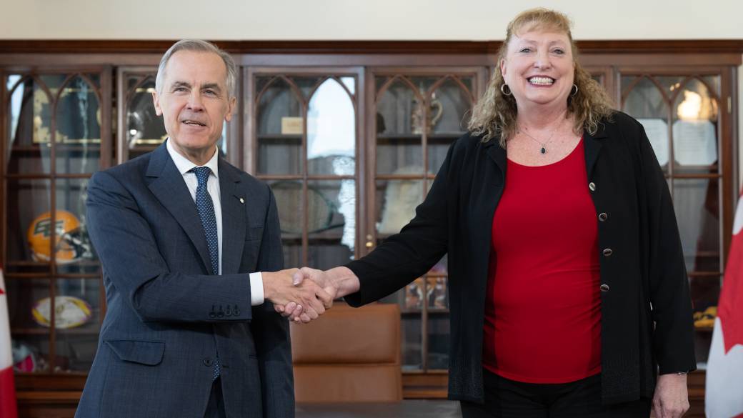 Click to play video: 'Longtime Conservative Marilyn Gladu crosses floor, Liberals 1 seat shy of majority'