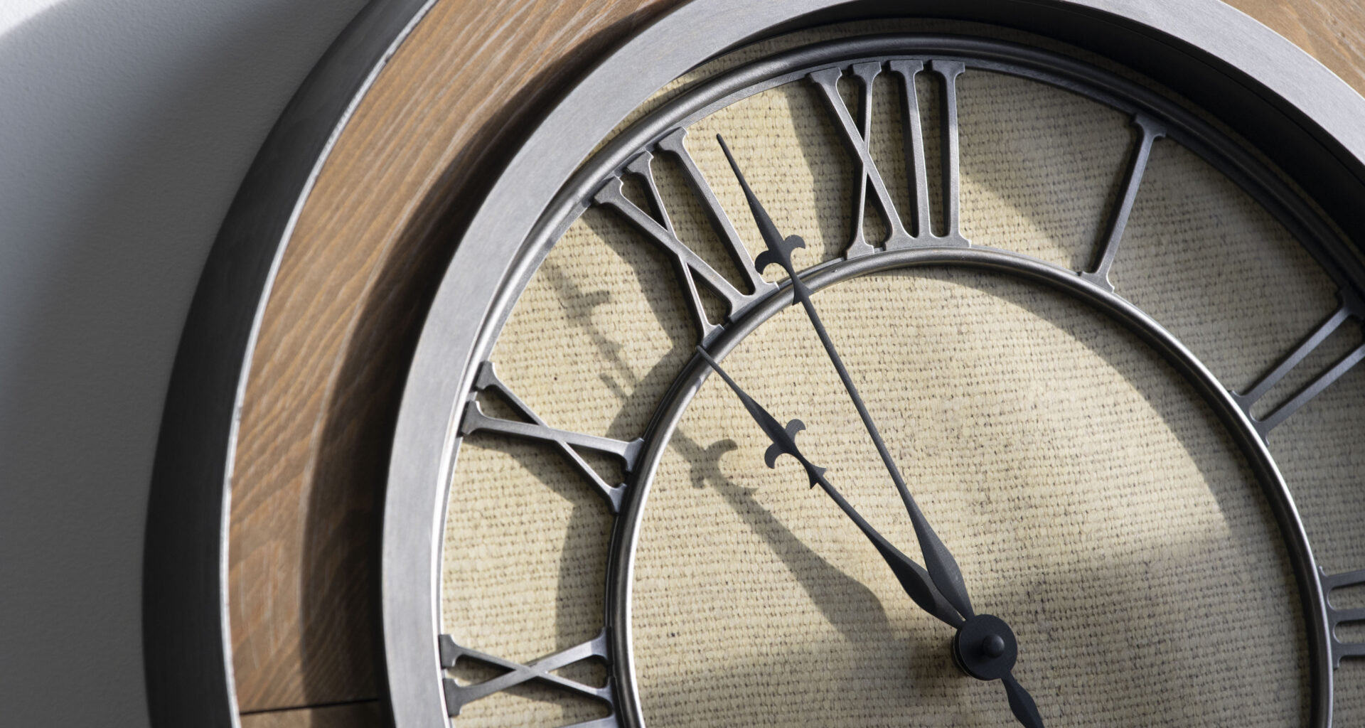 NWT moves immediately to follow Alberta in scrapping time change