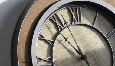 NWT moves immediately to follow Alberta in scrapping time change