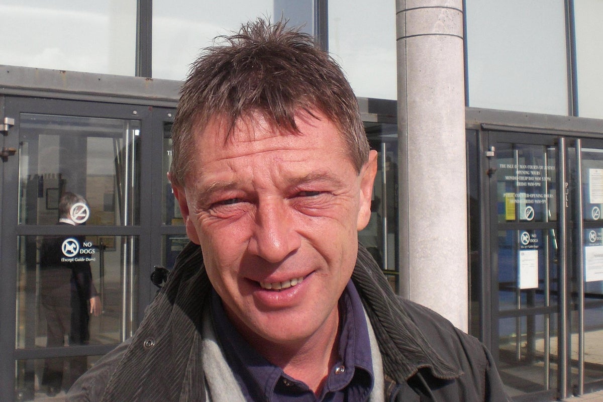 Andy Kershaw death: Former BBC Radio 1 DJ and Live Aid host dies, aged 66