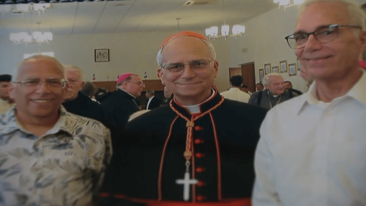 Police investigate bomb threat at Pope Leo XIV’s brother’s home in Illinois – NBC Chicago