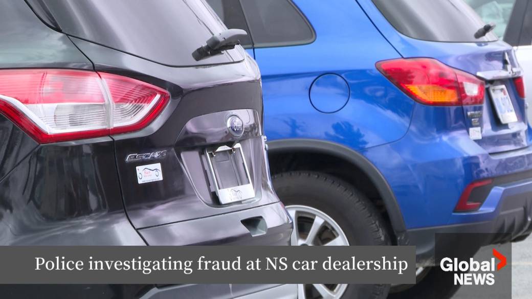 Click to play video: 'Customers of Nova Scotia car dealership allege fraud, say outstanding loans never paid'