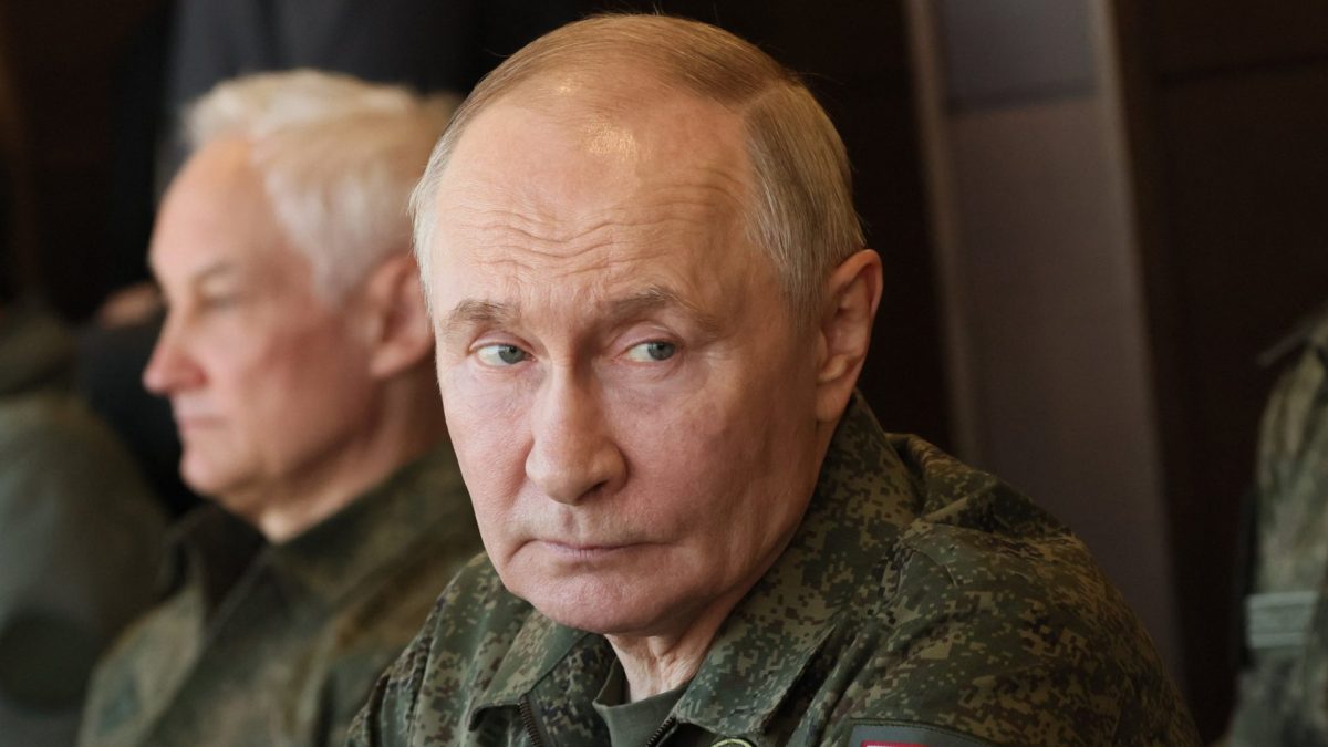 Security insiders fear Putin will attack Europe as Trump threatens to quit Nato