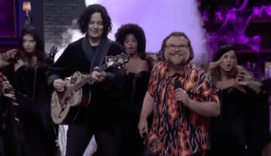 Watch Jack White and Jack Black Reimagine “Seven Nation Army” on SNL