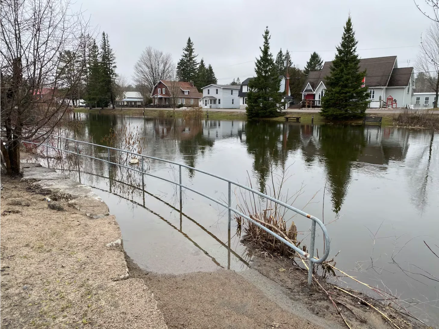 CBC: Rising water levels on the Gull River, which flows right through Minden Hills, Ont., prompted the township to declare a state of emergency. (Submitted by Shauna Boshier)