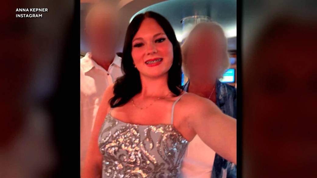 Click to play video: 'Stepbrother being investigated for possible involvement in 18-year-old woman’s death on cruise ship'