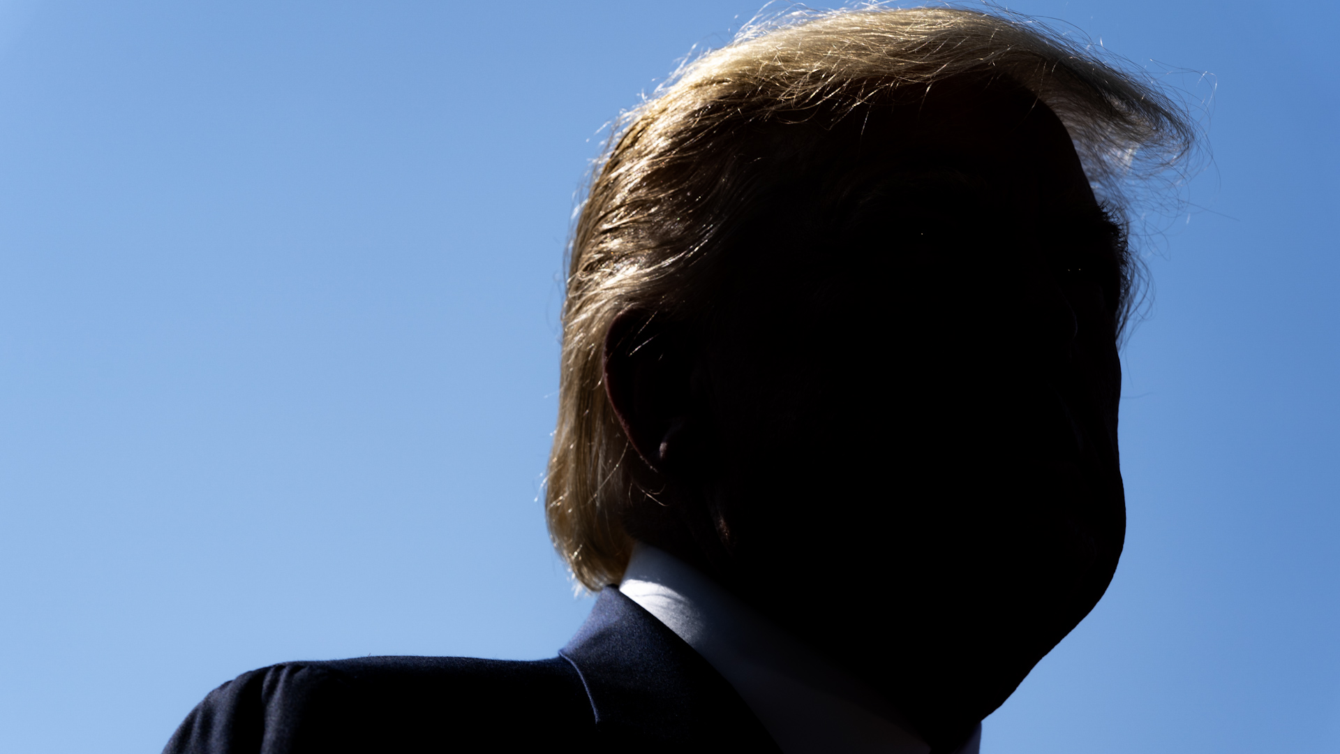 Click to play video: 'Trump sues Wall Street Journal for $10B over article tying him to Jeffrey Epstein'