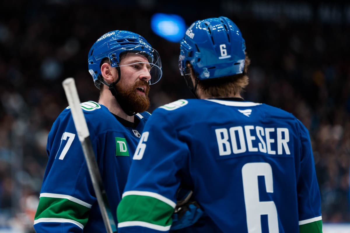 Rick Bowness rips his team; Adam Foote praises four veterans for Canucks’ strong finish
