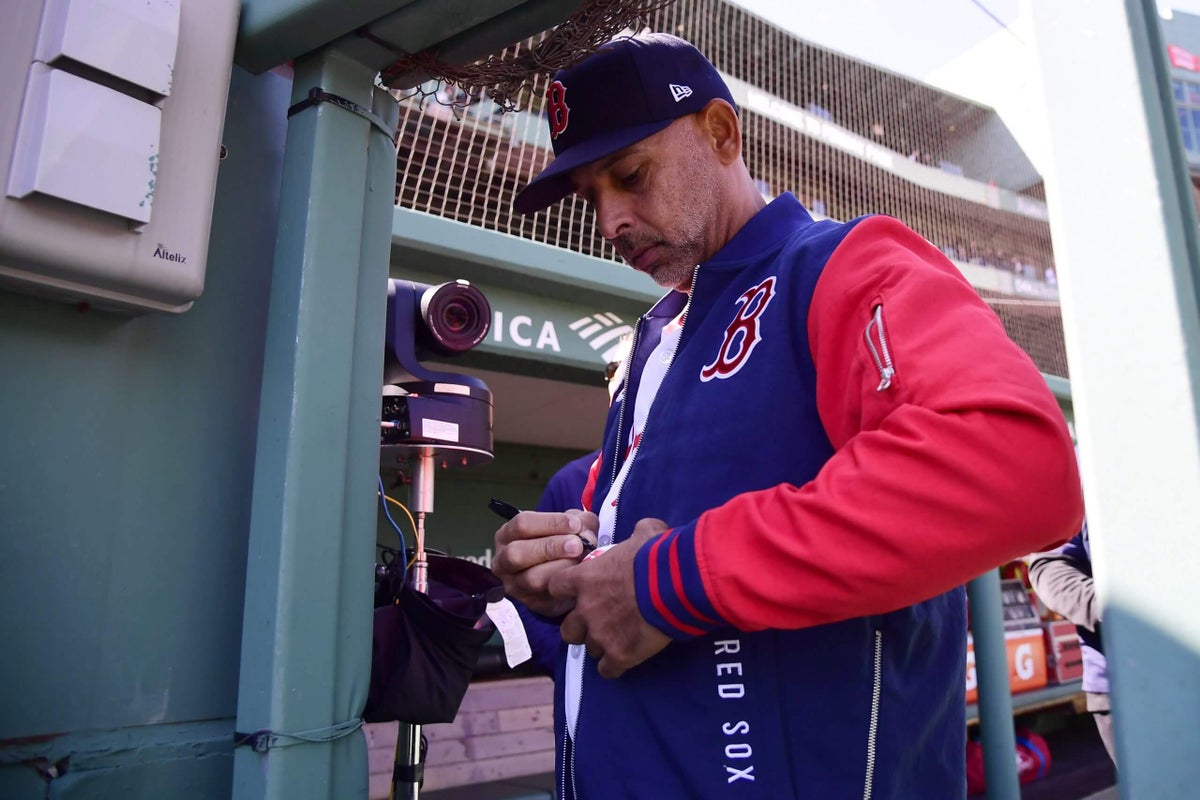 Alex Cora declined offer to manage Phillies before job given to Don Mattingly