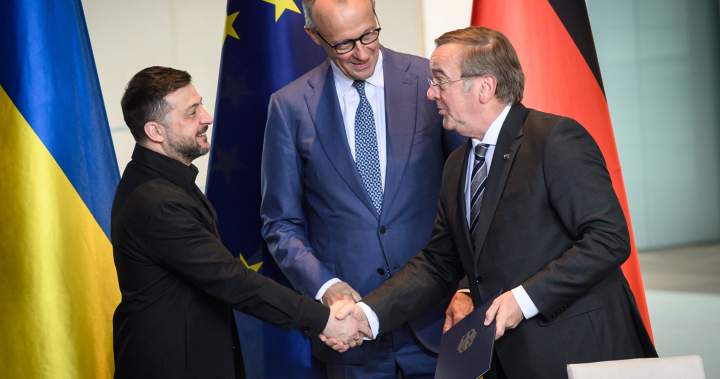 Ukraine gets US$106B loan package from EU after Hungary changes vote - National