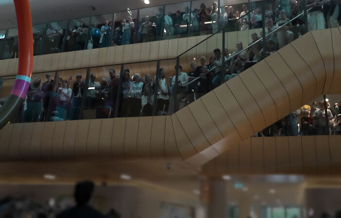 "Why Is This Being Allowed?" Meghan Markle's Behavior On Australian Tour Sparks Backlash