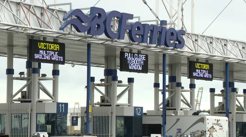 Click to play video: 'BC Ferries long weekend travel trouble'
