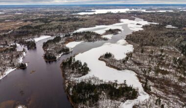 U.S. allows mining near Minnesota wilderness area, with waters flowing into Canada