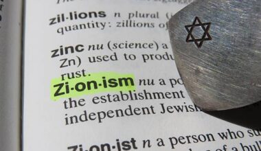 The Blogs: We Must Not Let Zionism Become a Dirty Word | Miriam Edelstein