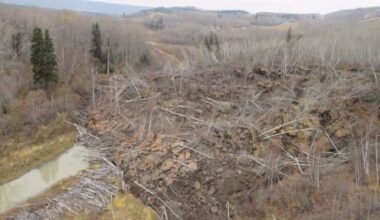 Cracking at Old Fort slide in B.C. prompts evacuation order