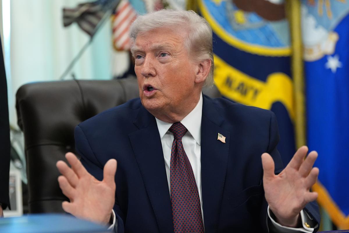 Dow, S&P 500, Nasdaq pare losses on hopes that Iran could reopen the Strait of Hormuz