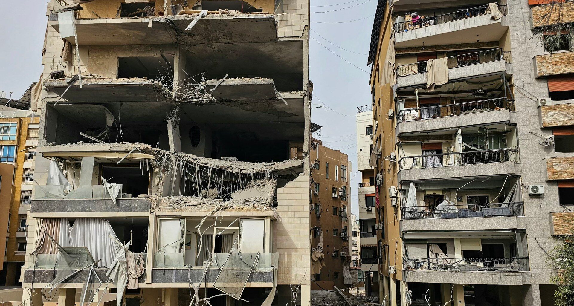 Israel kills 7 people in Beirut, Hezbollah fights invasion in south Lebanon | US-Israel war on Iran News