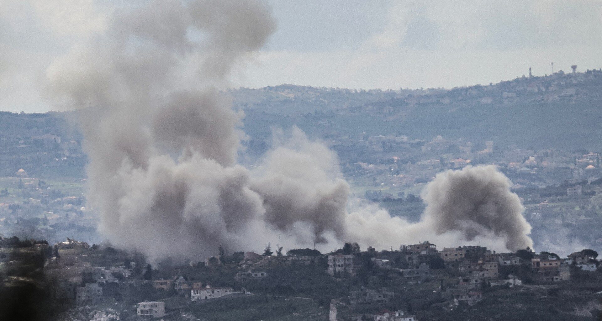 Israel threatens to destroy more Lebanon bridges as crisis mounts | Israel attacks Lebanon News