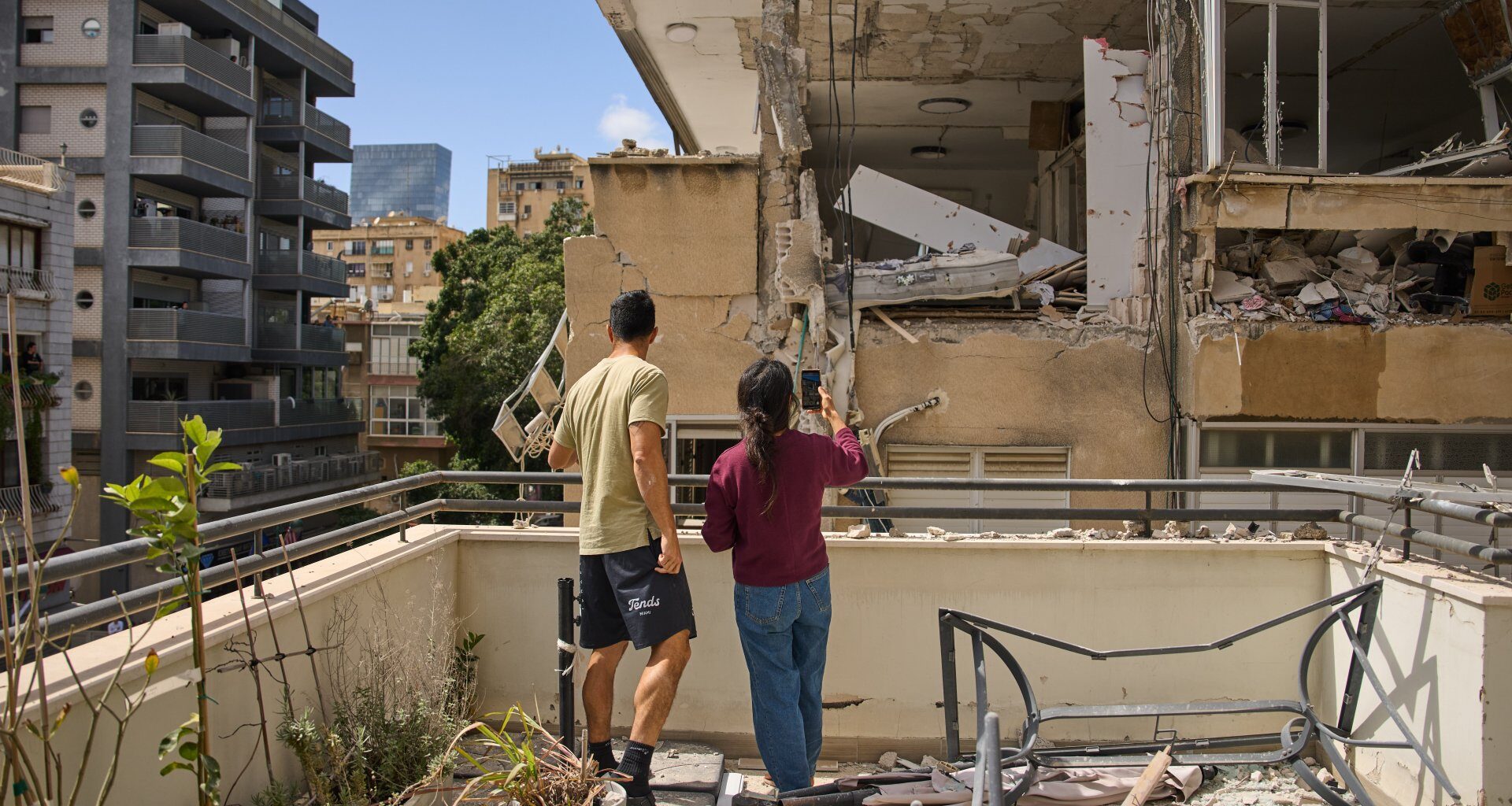 Lebanon’s Hezbollah and Yemen’s Houthis join Iran in strike on Israel | Israel-Palestine conflict News